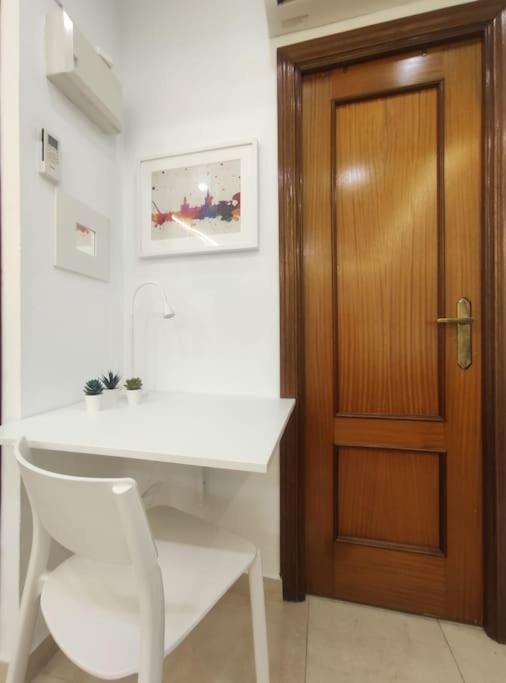 Apartamento Menendez Pelayo 55 *